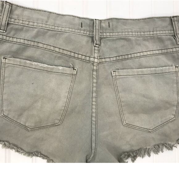 Free People Gray Distressed Denim Cut Off Jean Shorts 27 Button Fly - Picture 8 of 8
